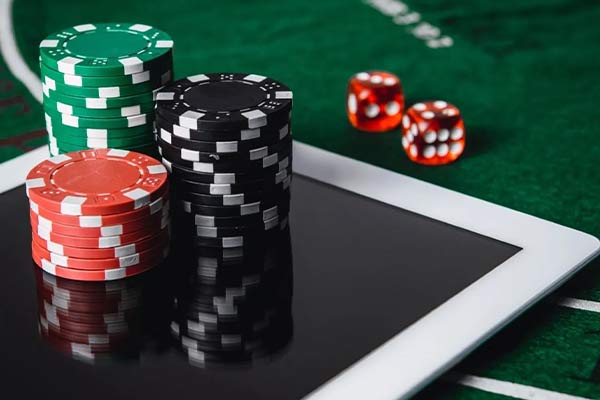 Aurora Poker на macOS